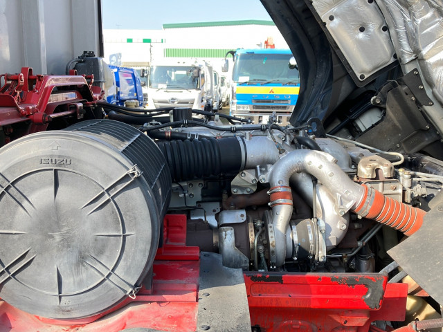 いすゞ ギガ 2PG-CYJ77C(8x4)の写真20