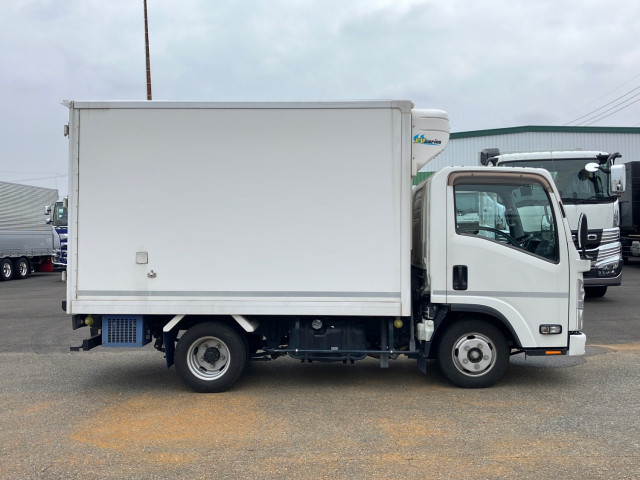 いすゞ エルフ TPG-NLR85AN(2WD)の写真6