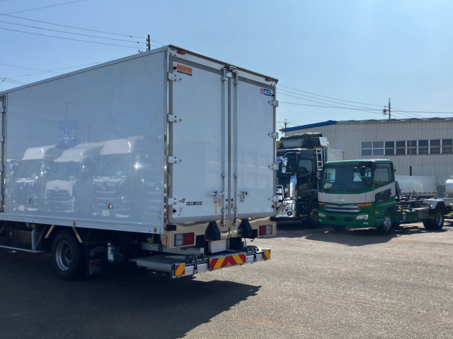 日野 レンジャー 2KG-FC2ABG(2WD)の写真12