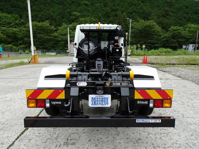 三菱 ファイター 2KG-FK62F(2WD)の写真3