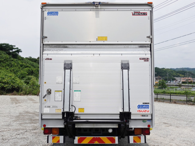 いすゞ フォワード TKG-FRR90T2(2WD)の写真7