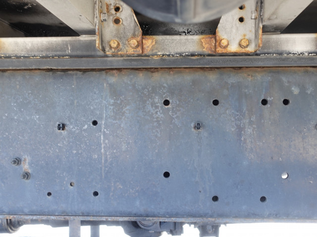 いすゞ ギガ 2KG-CYL77C(6x2)の写真19