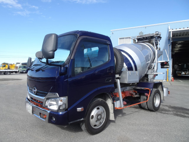 デュトロ ミキサー車