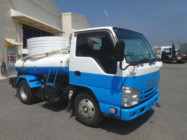 いすゞ エルフ TPG-NKR85AN(2WD)の写真3