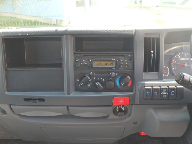いすゞ エルフ TPG-NKR85AN(2WD)の写真22