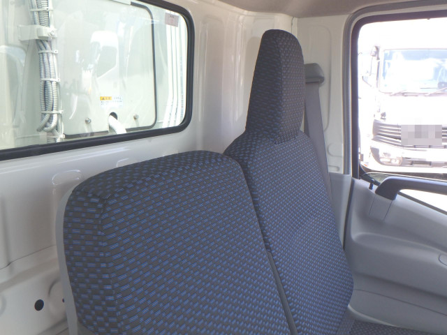 日野 デュトロ 2KG-XZU710M(2WD)の写真21
