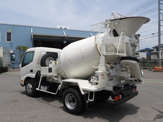 日野 デュトロ 2DG-XZU600E(2WD)の写真2