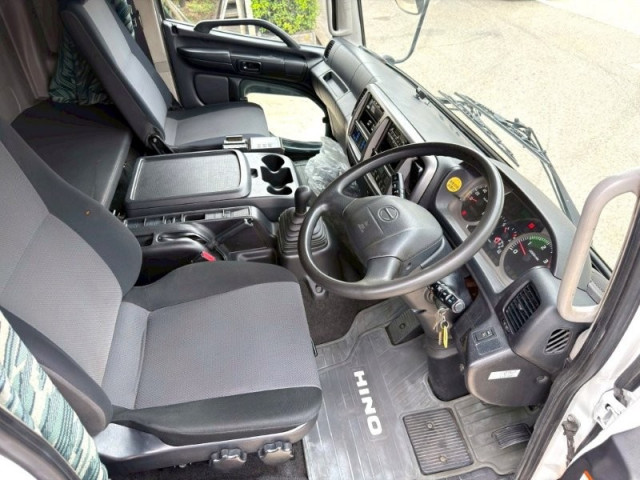 日野 レンジャー QKG-FE7JLAAの写真28