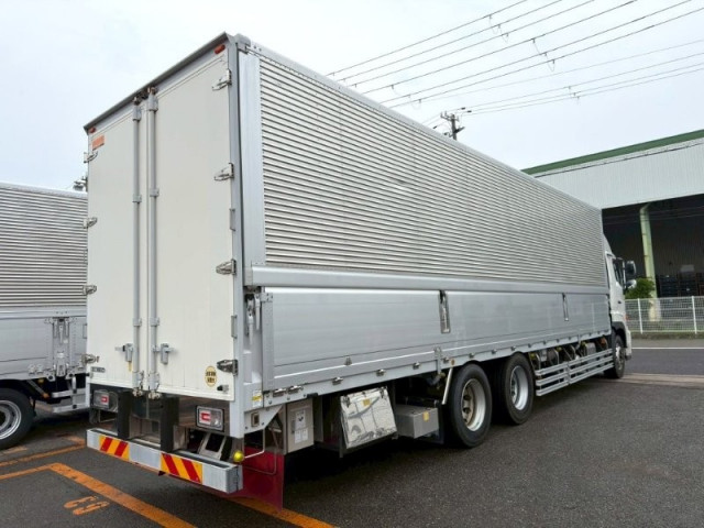 日野 プロフィア 2DG-FR1AHG(6x2)の写真3