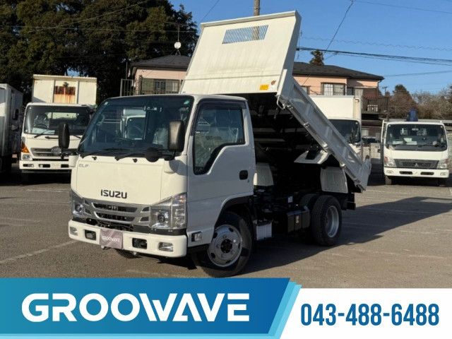 ISUZU いすゞ エルフ 2トン トラック 現行 フロントガラス モール付き ブルーボカシ ガラス 積載車 未使用 いすゞ（ISUZU） エルフ NNR系 NNR85 / NPR系 NPR75 NPR82 NPR85 他