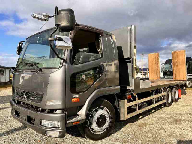 ファイター 重機運搬車