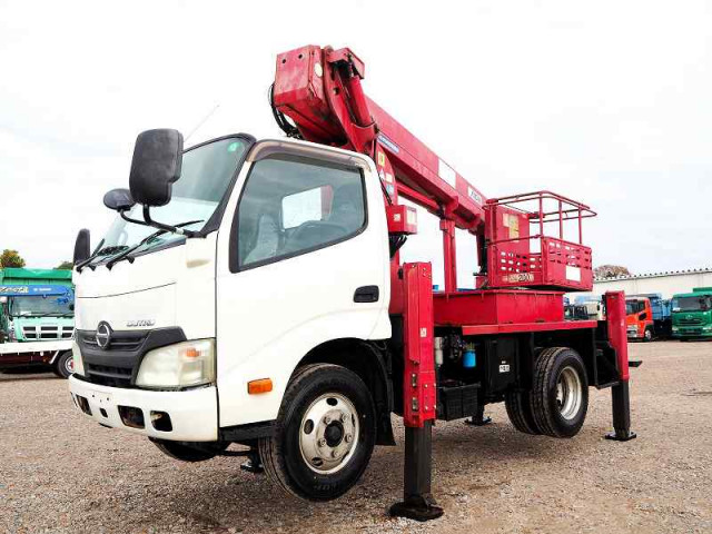 日野 デュトロ TKG-XZU600E 2WD