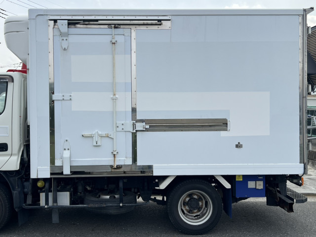 日野 デュトロ 2RG-XZC605M(2WD)の写真7