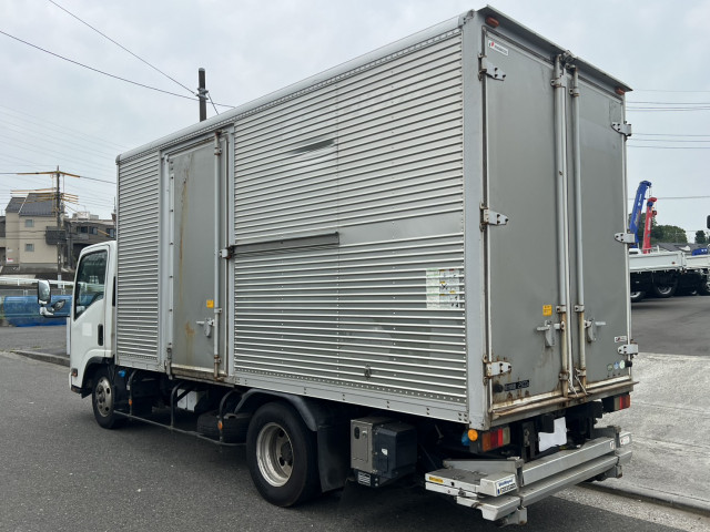 いすゞ エルフ SDG-NMR85AN(2WD)の写真4