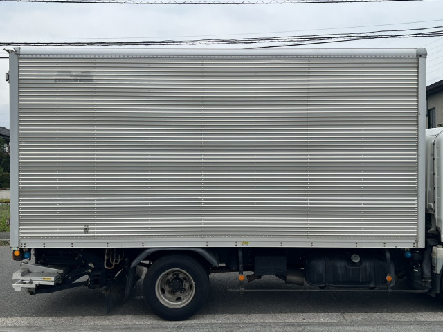 いすゞ エルフ SDG-NMR85AN(2WD)の写真6