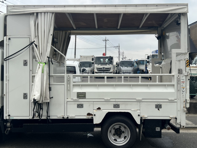 いすゞ エルフ BDG-NMR85N(2WD)の写真7