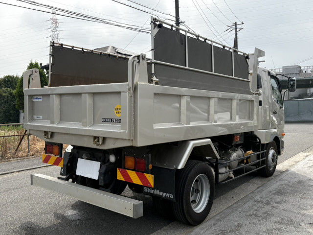 三菱 ファイター 2KG-FK62FZ(2WD)の写真3