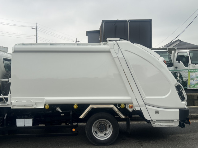 いすゞ エルフ TRG-NPR85AR(2WD)の写真7