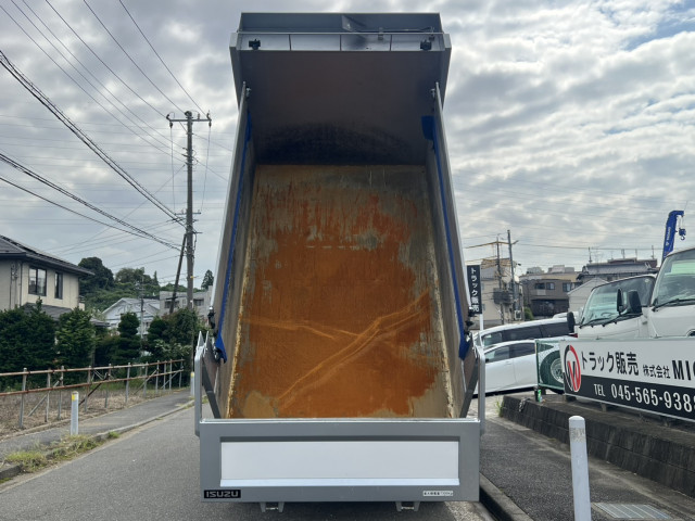 いすゞ フォワード 2RG-FTR90U4(2WD)の写真10