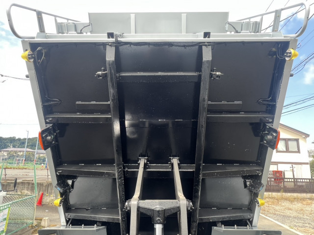 いすゞ フォワード 2RG-FTR90U4(2WD)の写真13