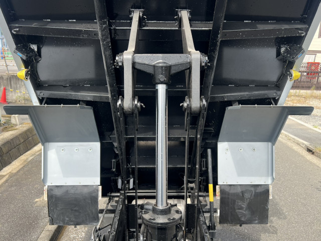 いすゞ フォワード 2RG-FTR90U4(2WD)の写真14