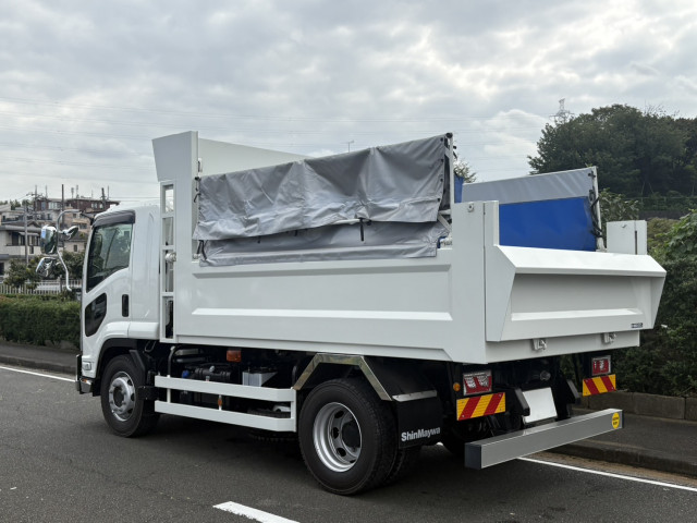いすゞ フォワード 2RG-FTR90U4(2WD)の写真4