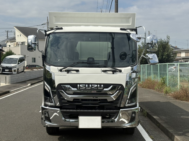 いすゞ フォワード 2RG-FTR90U4(2WD)の写真5