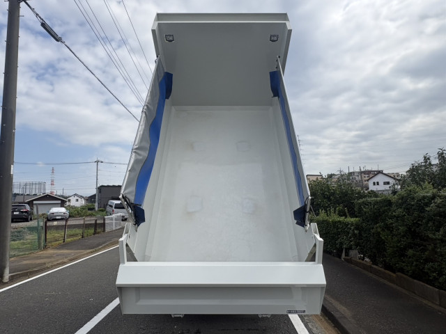 いすゞ フォワード 2RG-FTR90U4(2WD)の写真10