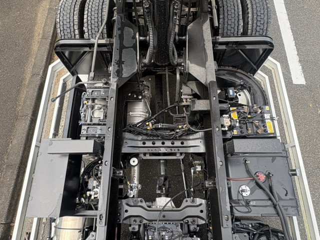 いすゞ フォワード 2RG-FTR90U4(2WD)の写真15