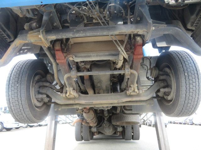 いすゞ フォワード PDG-FVZ34U2(6x4)の写真23