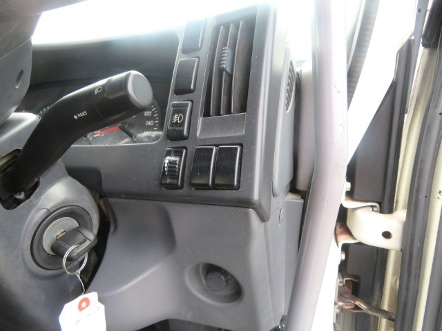 いすゞ フォワード TKG-FRR90S1(2WD)の写真41