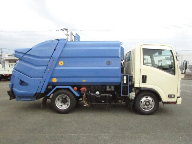 いすゞ エルフ TPG-NMR85AN(2WD)の写真5