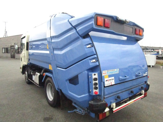 いすゞ エルフ TPG-NMR85AN(2WD)の写真8