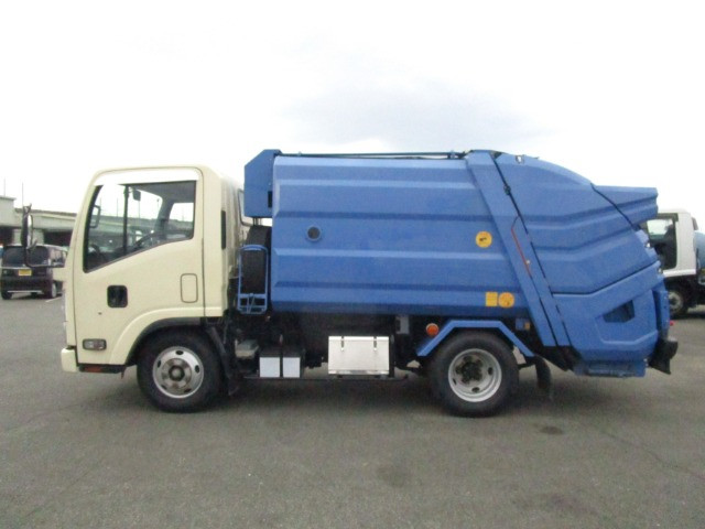 いすゞ エルフ TPG-NMR85AN(2WD)の写真9