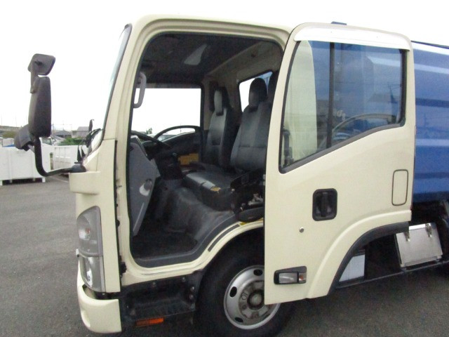 いすゞ エルフ TPG-NMR85AN(2WD)の写真21