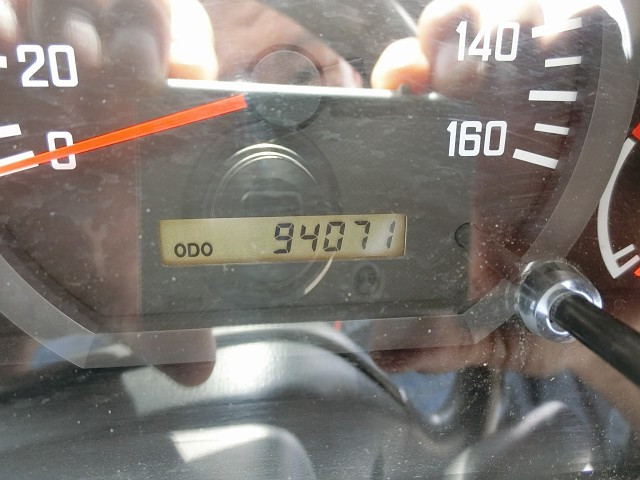 いすゞ エルフ BDG-NPR85AN(2WD)の写真4