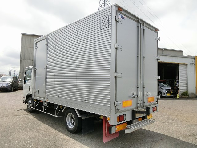 いすゞ エルフ BDG-NPR85AN(2WD)の写真7