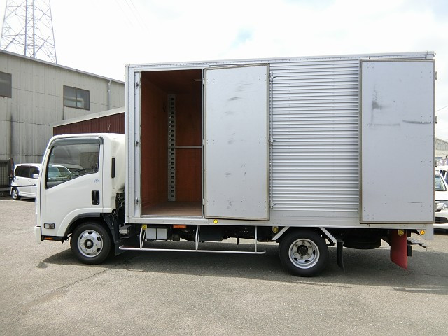 いすゞ エルフ BDG-NPR85AN(2WD)の写真14