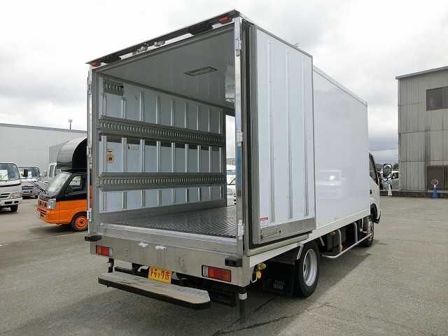 トヨタ トヨエース BDG-XZU414(2WD)の写真11