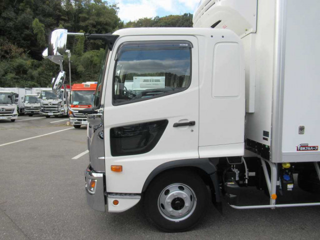 日野 レンジャー 2KG-FD2ABG(2WD)の写真12