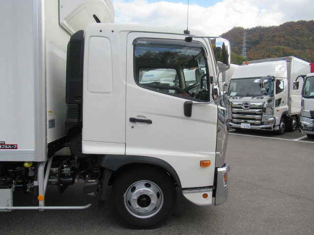 日野 レンジャー 2KG-FD2ABG(2WD)の写真13