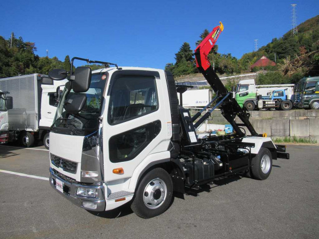 三菱 ファイター 2KG-FK72F 2WD