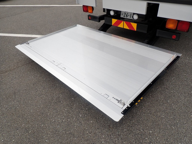 三菱 ファイター 2KG-FK65F(2WD)の写真7