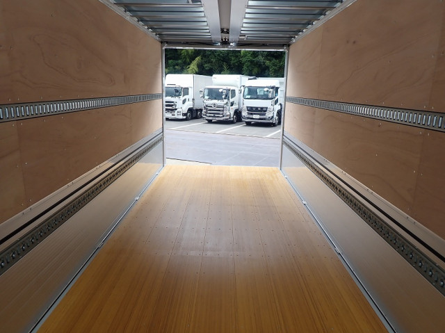 三菱 ファイター 2KG-FK65F(2WD)の写真8