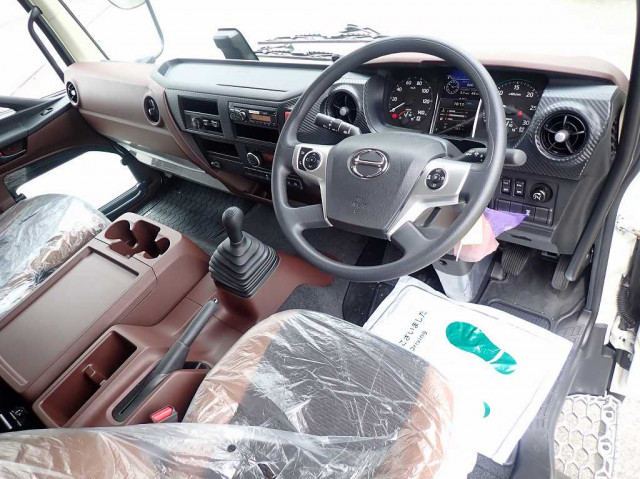 日野 レンジャー 2KG-FD2ABG(2WD)の写真16