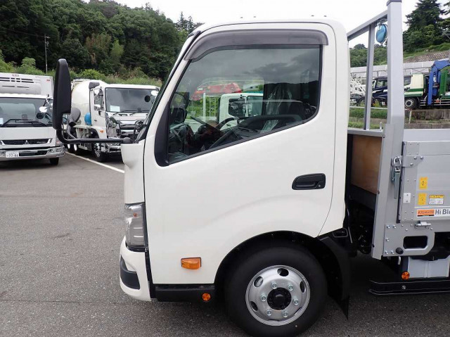 日野 デュトロ 2WG-XZU713N(2WD)の写真11