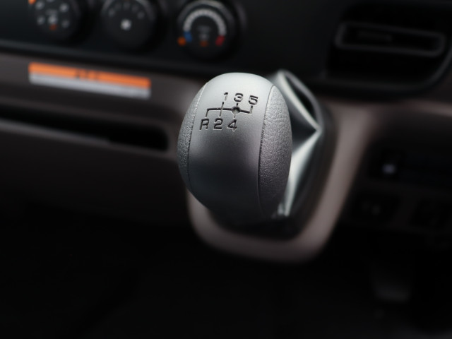 三菱 キャンター 2PG-FEA80(2WD)の写真36