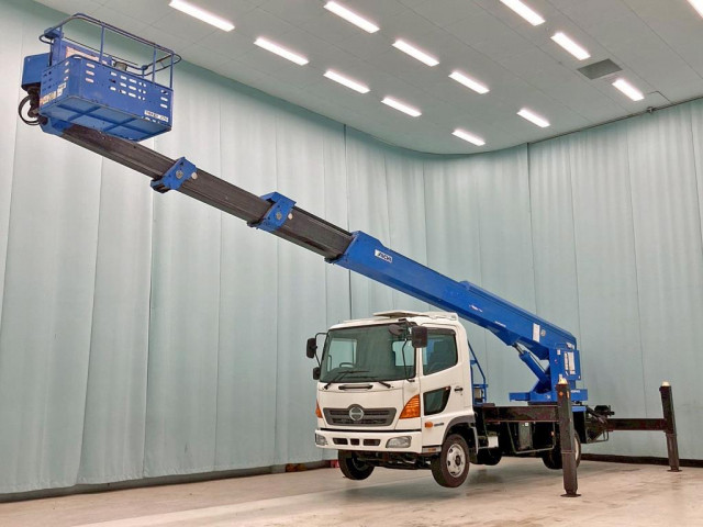 日野 レンジャー TKG-FC9JGAP 2WD