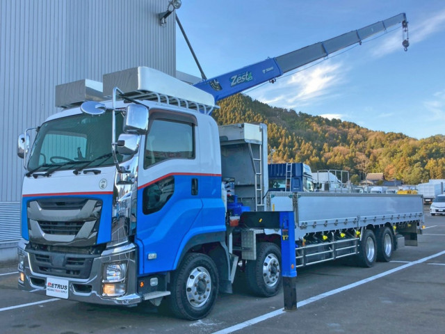 いすゞ ギガ QPG-CYJ77B 