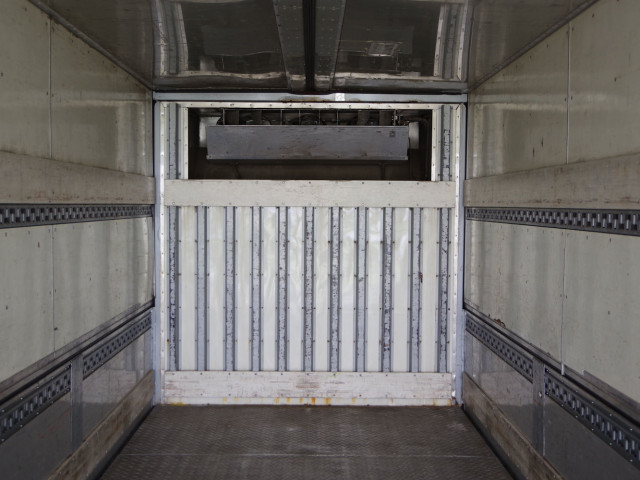 日野 プロフィア BDG-FR1EXYG(6x2)の写真12